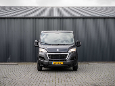 Peugeot Boxer 2.2 BlueHDi 120 L1H1 | 120 PK | 3-Zits | Cruise | Airco | Trekhaak foto 3