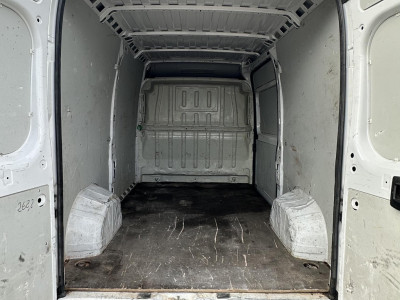 Peugeot Boxer 2.2 BlueHDi 120 L2H2 Airco|Navi|Camera|Trekhaak foto 15