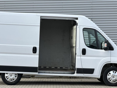 Peugeot Boxer 2.2 BlueHDi 120 L2H2 Airco|Navi|Camera|Trekhaak foto 3