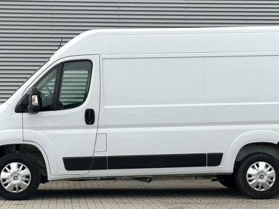 Peugeot Boxer 2.2 BlueHDi 120 L2H2 Airco|Navi|Camera|Trekhaak foto 6
