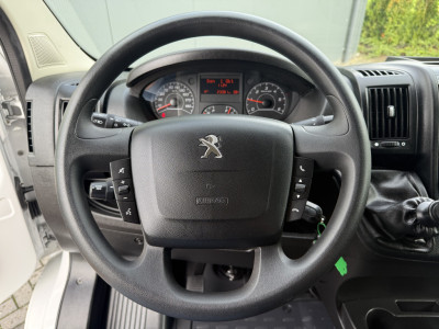 Peugeot Boxer 2.2 BlueHDi 120 PK / L2H2 / 23.081 KM! / 1e EIG. / ECC / CRUISE / DAB+ / CARPLAY / 3-ZITS foto 10