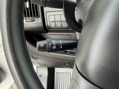 Peugeot Boxer 2.2 BlueHDi 120 PK / L2H2 / 23.081 KM! / 1e EIG. / ECC / CRUISE / DAB+ / CARPLAY / 3-ZITS foto 12