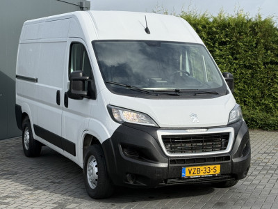 Peugeot Boxer 2.2 BlueHDi 120 PK / L2H2 / 23.081 KM! / 1e EIG. / ECC / CRUISE / DAB+ / CARPLAY / 3-ZITS foto 4