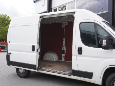Peugeot Boxer 2.2 BlueHDi 120PK L2H2 EURO 6 - Airco - Navi - Cruise - €12.900,- Excl. foto 9