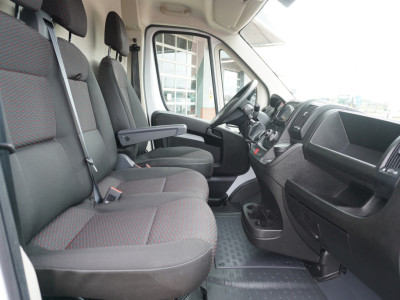 Peugeot Boxer 2.2 BlueHDi 140PK L2H2 3.3t nr. V169 | Airco | Cruise | Apple cp-Android auto 13