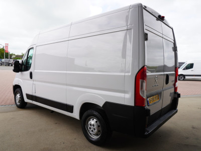 Peugeot Boxer 2.2 BlueHDi 140PK L2H2 3.3t nr. V169 | Airco | Cruise | Apple cp-Android auto 7
