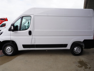 Peugeot Boxer 2.2 BlueHDi 140PK L2H2 3.3t nr. V169 | Airco | Cruise | Apple cp-Android auto 8