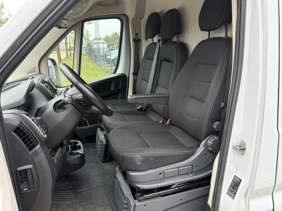 Peugeot Boxer 2.2 BlueHDi 180PK Euro6 Aut. L4H2 3.5t Zwaar â 3-zits â Trekhaak 3.000 KG â dubbele schuifdeur foto 10