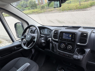 Peugeot Boxer 2.2 BlueHDi 180PK Euro6 Aut. L4H2 3.5t Zwaar â 3-zits â Trekhaak 3.000 KG â dubbele schuifdeur foto 8