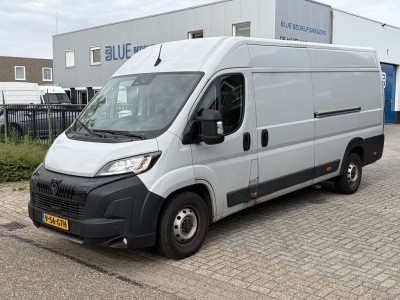 Peugeot Boxer 2.2 BlueHDi 180PK Euro6 L4H2 3.5t Zwaar â 3-zits â Trekhaak 3.000 KG â dubbele schuifdeur
