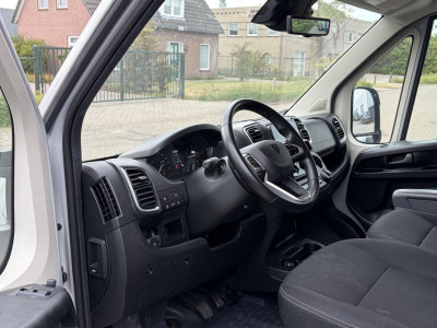 Peugeot Boxer 2.2 BlueHDi 180PK Euro6 L4H2 3.5t Zwaar â 3-zits â Trekhaak 3.000 KG â dubbele schuifdeur 11