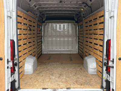 Peugeot Boxer 2.2 BlueHDi 180PK Euro6 L4H2 3.5t Zwaar â 3-zits â Trekhaak 3.000 KG â dubbele schuifdeur 13