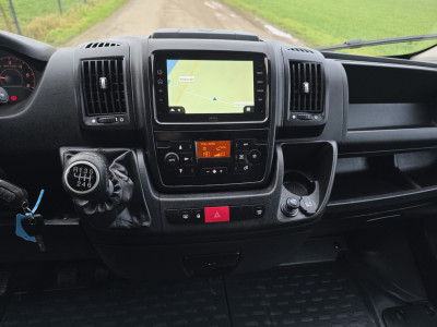 Peugeot Boxer 2.2 BlueHDi L2 H2 3.5T 140 Pk - Euro 6 - Navi - Airco - Cruise Control foto 14