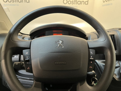 Peugeot Boxer 2.2 HDi 120 PK L2H2 DC 6 pers. / Euro 6 / Airco / CarPlay / Camera / Trekhaak / Cruise Control / 500 KM !! foto 12