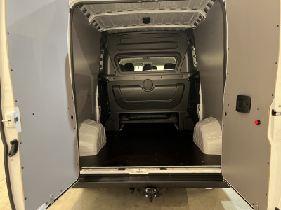 Peugeot Boxer 2.2 HDi 120 PK L2H2 DC 6 pers. / Euro 6 / Airco / CarPlay / Camera / Trekhaak / Cruise Control / 500 KM !! foto 20