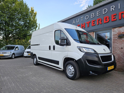 Peugeot Boxer 330 2.2 BlueHDi 140 L2H2 Premium Trekhaak! Airco! NAP! Cruise Control! Nette Bus! 13