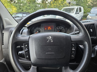 Peugeot Boxer 330 2.2 BlueHDi 140 L2H2 Premium Trekhaak! Airco! NAP! Cruise Control! Nette Bus! 4