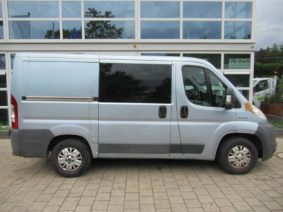 Peugeot Boxer 330 2.2 HDI L1H1  | Airco | Luchtvering | 2x zijdeur foto 14