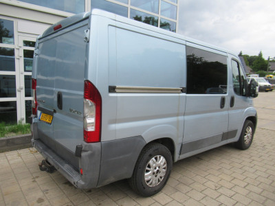 Peugeot Boxer 330 2.2 HDI L1H1  | Airco | Luchtvering | 2x zijdeur foto 15