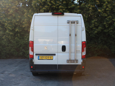 Peugeot Boxer 330 2.2 HDI L2H1 DC Profit+ 130PK | Parkeercamera | Navigatie | Cruise Control | PDC foto 10