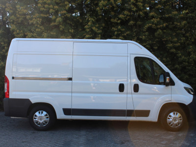 Peugeot Boxer 330 2.2 HDI L2H1 DC Profit+ 130PK | Parkeercamera | Navigatie | Cruise Control | PDC foto 8