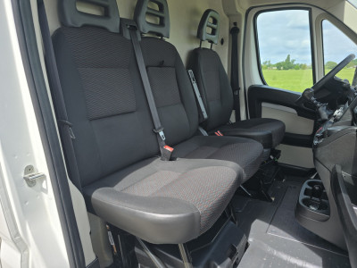 Peugeot Boxer 333 2.0 BlueHDI L2H2 Pro - 131 Pk - Euro 6 - Trekhaak foto 12