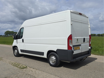 Peugeot Boxer 333 2.0 BlueHDI L2H2 Pro - 131 Pk - Euro 6 - Trekhaak foto 3