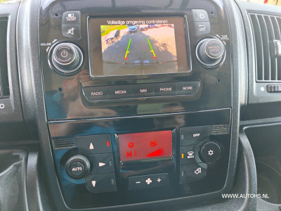 Peugeot Boxer 333 2.2 BlueHDi 165 PK L3H2 Premium, 1e Eig , euro 6, cruise , camera , navi , apk 10- 2027 , NW motor bij 118000 km foto 15