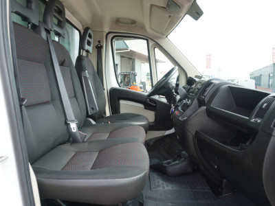 Peugeot Boxer 335 2.0 BlueHDI  131PK L3 Pro Meubelbak nr. V176 | Airco | Camera | Navi | achterdeuren foto 12