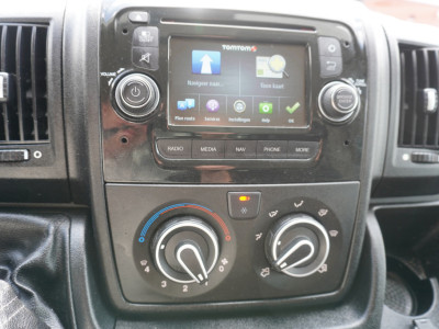 Peugeot Boxer 335 2.0 BlueHDI  131PK L3 Pro Meubelbak nr. V176 | Airco | Camera | Navi | achterdeuren foto 16