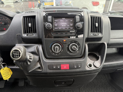 Peugeot Boxer 335 2.2 BlueHDi 165 L4 Pick-up | Open laadbak | Trekhaak 3.5T | Cruisec. | Airco foto 20