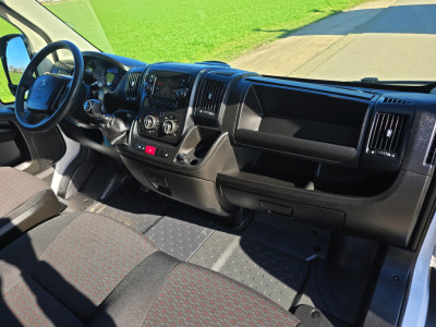 Peugeot Boxer 435 2.2 BlueHDi L4H3 - 165 Pk - Euro 6 - ParkeerCamera - Airco - Cruise Control foto 14