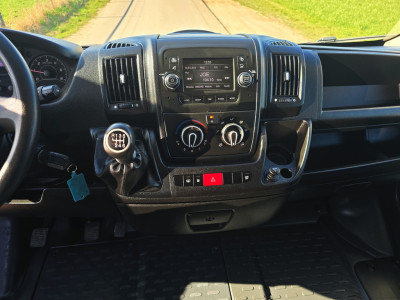 Peugeot Boxer 435 2.2 BlueHDi L4H3 - 165 Pk - Euro 6 - ParkeerCamera - Airco - Cruise Control foto 16
