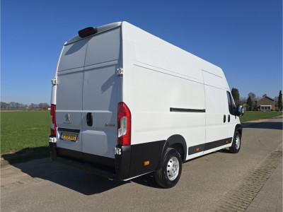 Peugeot Boxer 435 2.2 BlueHDi L4H3 - 165 Pk - Euro 6 - ParkeerCamera - Airco - Cruise Control foto 8