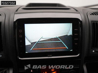 Peugeot Boxer 140PK 433cm Hoog Laadklep Zijdeur Bakwagen Navi Airco Cruise Camera DHollandia Euro6 Meubelbak Koffer Airco Cruise control 21