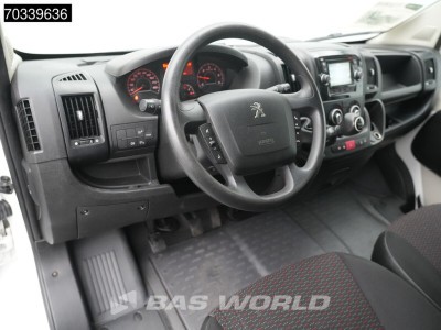 Peugeot Boxer 165PK Bakwagen Laadklep DHollandia Airco Navi Euro6 Zijdeur Koffer Meubelbak LBW Airco foto 3