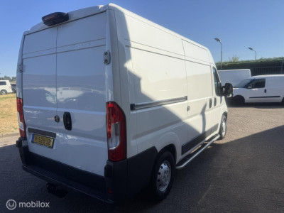 Peugeot Boxer Bestel 335 2.0 BlueHDI L2H1 Pro foto 4
