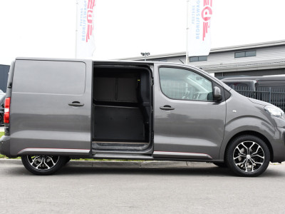 Peugeot Expert 1.5 BlueHDI 120 PB Edition 360 Camera, Carplay, Cruise, 120pk, Trekhaak, Multimedia, Uniek! foto 11