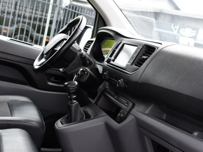 Peugeot Expert 1.5 BlueHDI 120 PB Edition 360 Camera, Carplay, Cruise, 120pk, Trekhaak, Multimedia, Uniek! foto 12