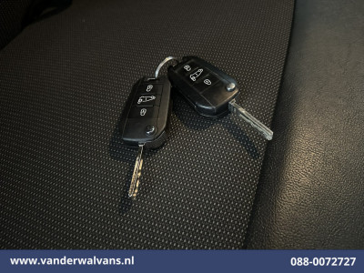 Peugeot Expert 1.5 BlueHDI L2H1 Euro6 Airco | Camera | Navigatie | Apple Carplay Cruisecontrol, Android Auto, Parkeersensoren, Bijrijdersbank foto 16