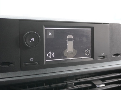 Peugeot Expert 1.5 BlueHDi 120PK L2 EURO 6 - Airco - Cruise - PDC - € 21.950,- Excl. 14