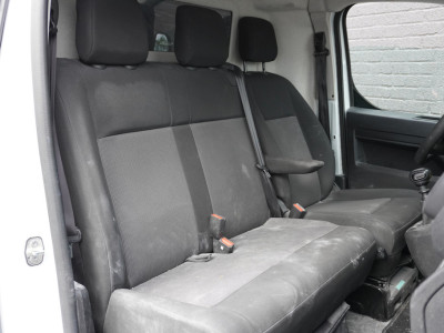 Peugeot Expert 1.5 BlueHDi 120PK L2 EURO 6 - Airco - Cruise - PDC - € 21.950,- Excl. 5