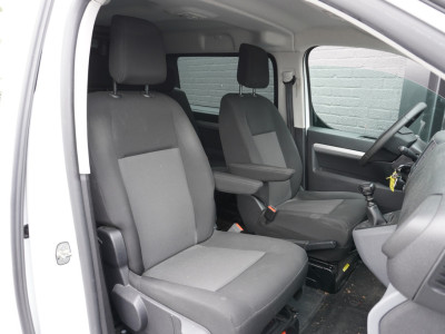 Peugeot Expert 2.0 BlueHDI 120PK Dubbel cabine EURO 6 - Airco -Navi - Cruise - €14.950,- Excl. 5