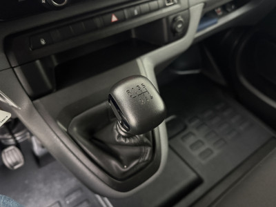 Peugeot Expert 2.0 BlueHDI 120PK Dubbele Cabine 6-Persoons Premium | NAvigatie | Multimedia | Airco | Cruise | Trekhaak 16