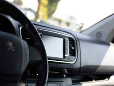 Peugeot Expert 2.0 BlueHDI 145 L3 PB Edition Camera, Cruise, Carplay, 145pk, Trekhaak, Sensoren, Multimedia, Uniek! foto 13