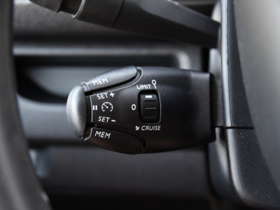 Peugeot Expert 2.0 BlueHDI 145 L3 PB Edition Camera, Cruise, Carplay, 145pk, Trekhaak, Sensoren, Multimedia, Uniek! foto 15