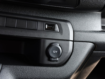 Peugeot Expert 2.0 BlueHDI 145 L3 PB Edition Camera, Cruise, Carplay, 145pk, Trekhaak, Sensoren, Multimedia, Uniek! foto 21