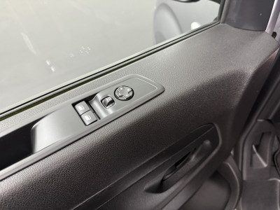 Peugeot Expert 2.0 BlueHDI 145PK S&S Lang | Multimedia | Navigatie | Trekhaak | 3-Zit | Dakdragers 8