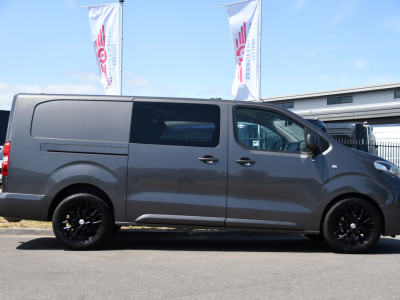 Peugeot Expert 2.0 BlueHDI 180 L3 DC PB Edition 360 Camera, Cruise, Carplay, 2 x Schuifdeur, 177pk, Automaat, Trekhaak, Multimedia, Clima, Uniek! 10