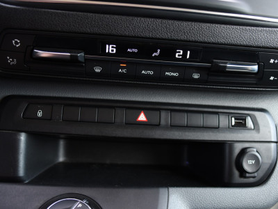 Peugeot Expert 2.0 BlueHDI 180 L3 DC PB Edition 360 Camera, Cruise, Carplay, 2 x Schuifdeur, 177pk, Automaat, Trekhaak, Multimedia, Clima, Uniek! 20